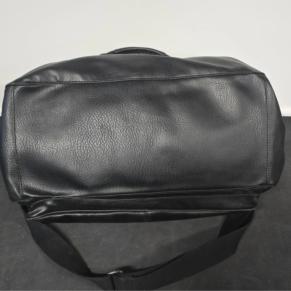 ALDO Duffle Bag Black Solid Unisex Adult w/ Shoulder Strap Adjustable Straps